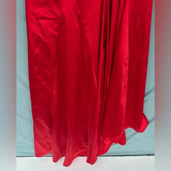 EUC Mac Duggal Ieena 26268 Strappy Lace-Up Back Column Gown, Red, 12 - Picture 6 of 8